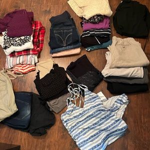 Small maternity clothing - motherhood maternity